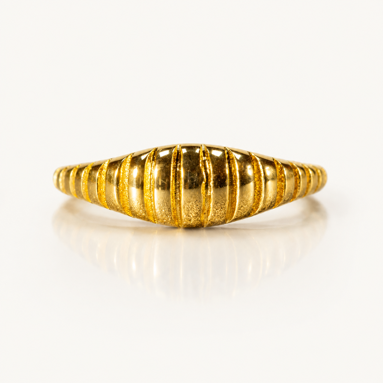 Némesis Lotus Unalome Ring