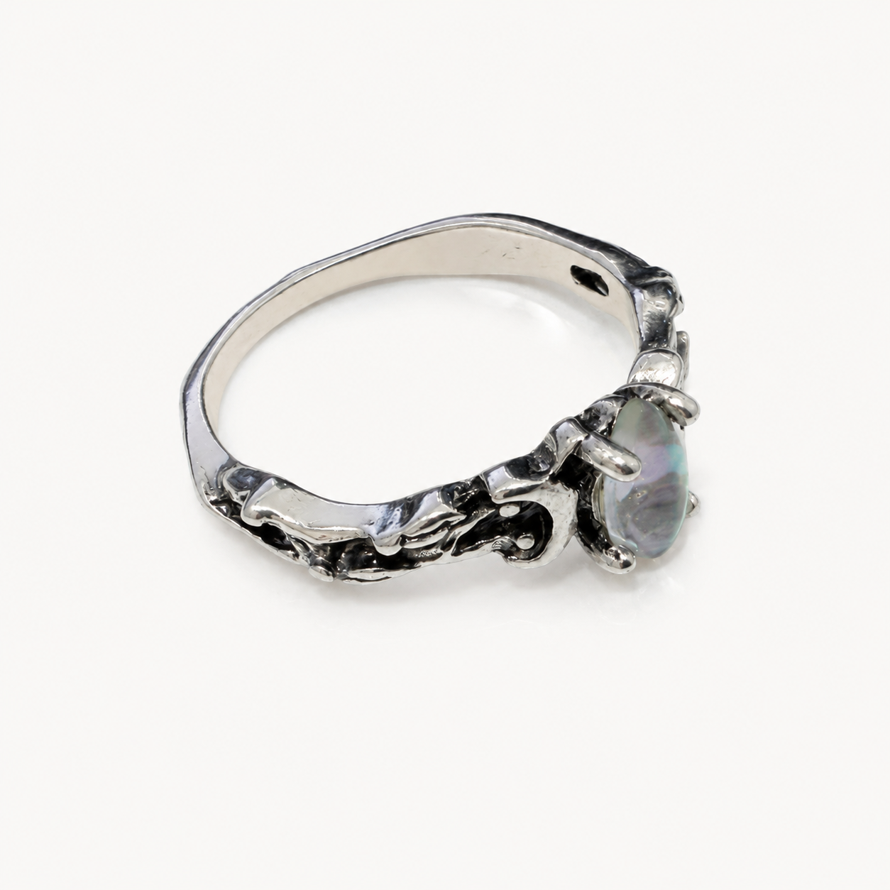 Némesis Lotus Unalome Ring