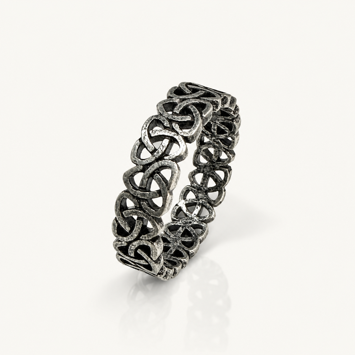Veyra Ring
