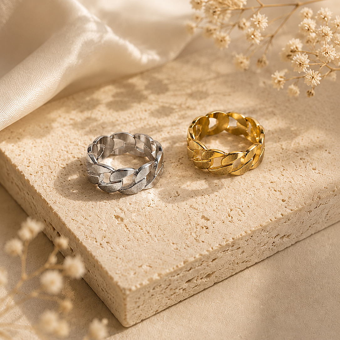 Némesis Lotus Unalome Ring
