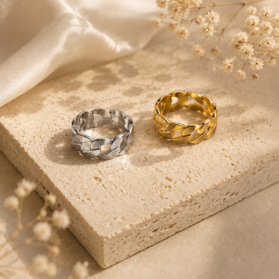 Némesis Lotus Unalome Ring