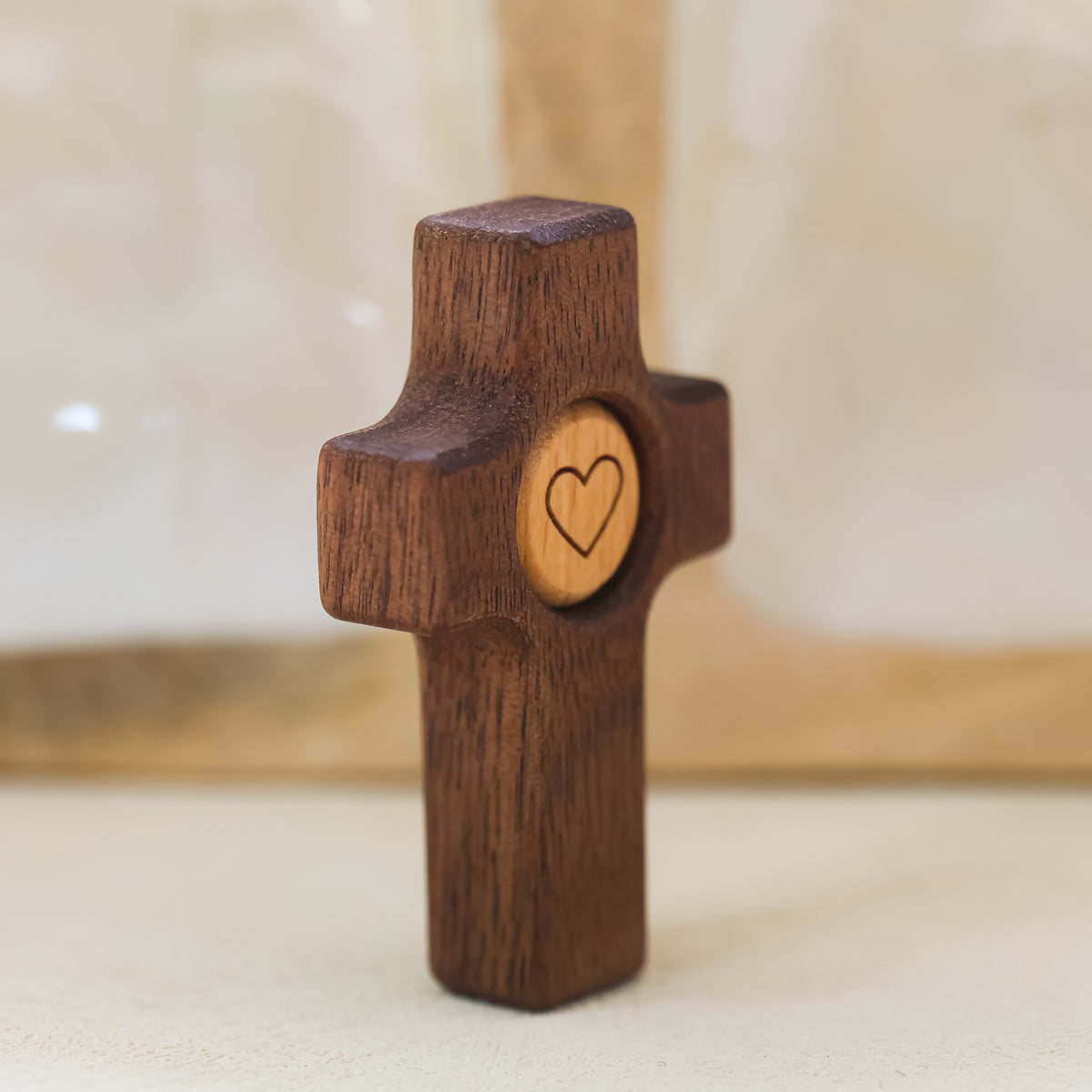 Cruz con Corazón de Olivo