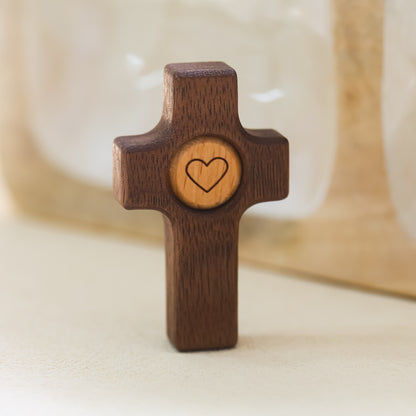 Cruz con Corazón de Olivo