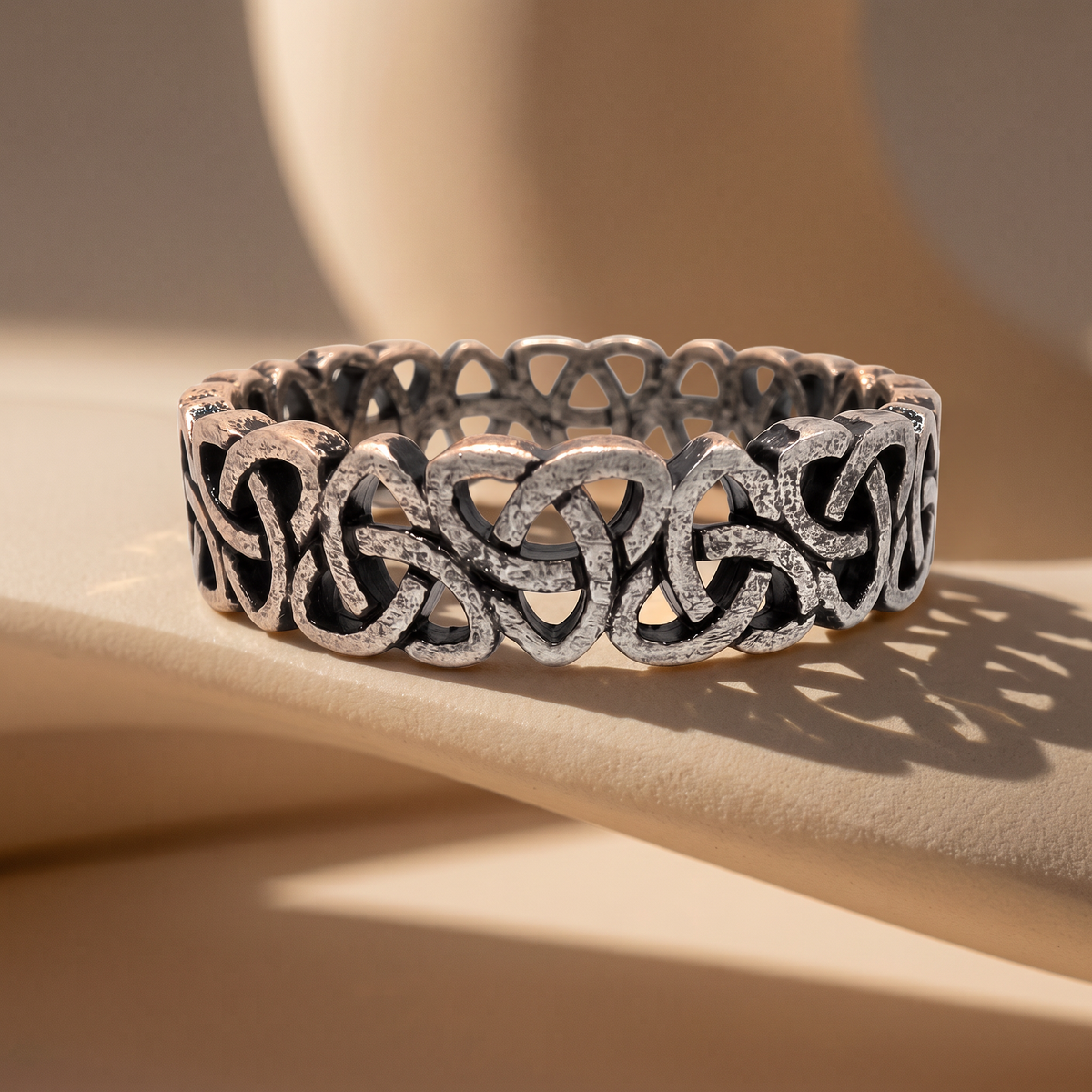 Veyra Ring